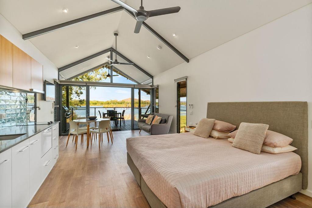 Kimberleyland Waterfront Holiday Park Kununurra Ngoại thất bức ảnh
