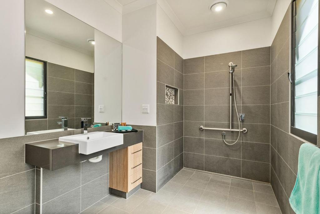 Kimberleyland Waterfront Holiday Park Kununurra Ngoại thất bức ảnh